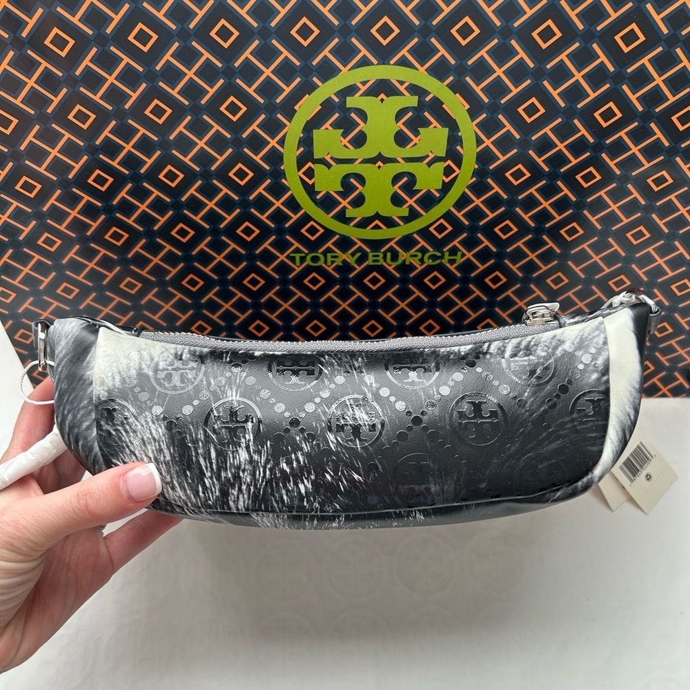 Tory Burch T Monogram Cat Printed Belt Bag Crossbody Bag Gray Cat Portrait - Picture 5 of 10